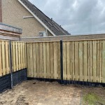 Luxe hout-beton schutting - Naaldhout