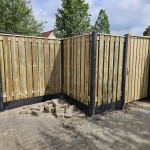 Naaldhout standaard hout-beton schutting
