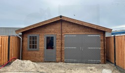 Blokhut/garage Lugarde